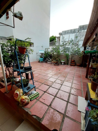 Imagem Casa com 3 Quartos à Venda, 180 m² em Centro - Santa Maria Imagem Casa com 3 Quartos à Venda, 180 m² em Centro - Santa Maria