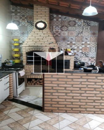 Sobrado com 4 Quartos à Venda, 233 m² em Vila Cardoso - Campo Limpo Paulista