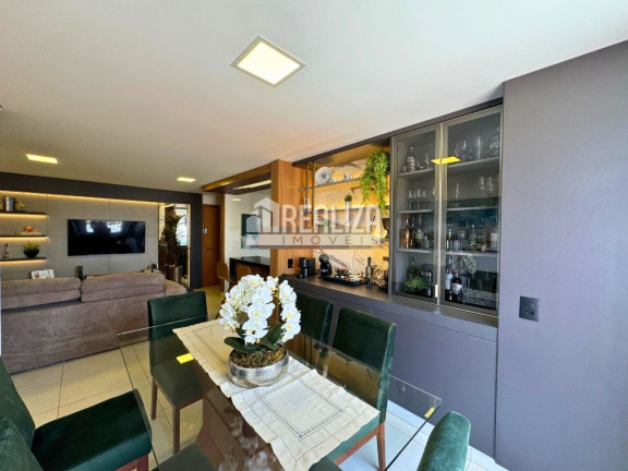 Imagem Apartamento com 3 Quartos à Venda, 151 m² em Mercês - Uberaba Imagem Apartamento com 3 Quartos à Venda, 151 m² em Mercês - Uberaba