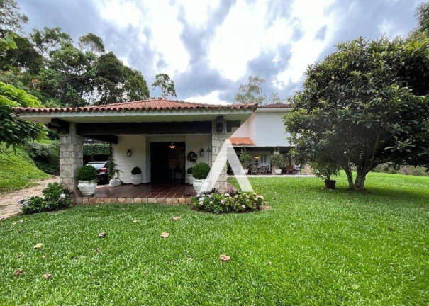 Imagem Casa com 5 Quartos à Venda, 609 m² em Quebra Frascos - Teresópolis Imagem Casa com 5 Quartos à Venda, 609 m² em Quebra Frascos - Teresópolis