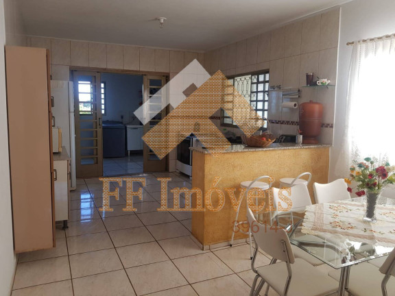 Imagem Casa com 2 Quartos à Venda, 495 m² em Jardim Das Torres Prolongamento - São Carlos