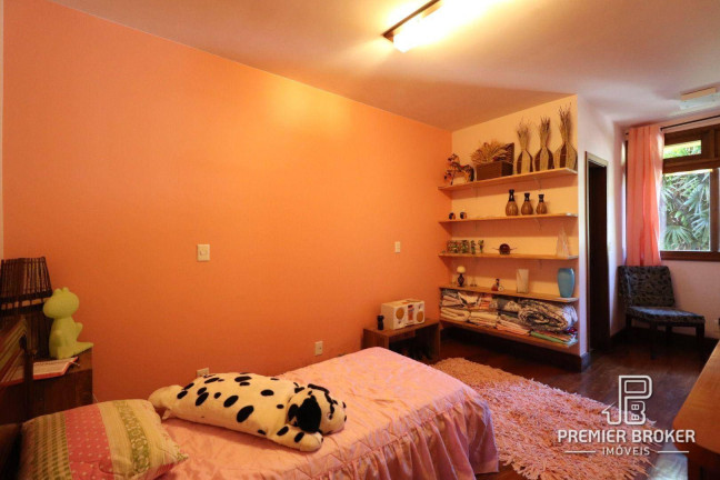 Imagem Casa com 8 Quartos à Venda, 680 m² em Cascata Dos Amores - Teresópolis Imagem Casa com 8 Quartos à Venda, 680 m² em Cascata Dos Amores - Teresópolis