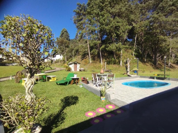 Imagem Casa com 6 Quartos à Venda, 350 m² em Granja Guarani - Teresópolis Imagem Casa com 6 Quartos à Venda, 350 m² em Granja Guarani - Teresópolis