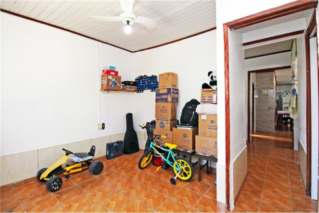 Imagem Casa com 3 Quartos à Venda,  em Sarandi - Porto Alegre
