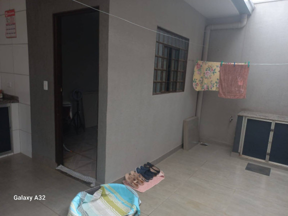Imagem Casa com 3 Quartos à Venda, 130 m² em Jardim Petrópolis - Arapongas Imagem Casa com 3 Quartos à Venda, 130 m² em Jardim Petrópolis - Arapongas