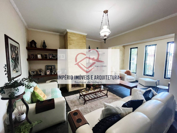 Casa com 3 Quartos à Venda,  em Jardim Primavera - Caraguatatuba