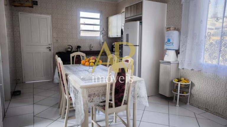 Imagem Casa com 5 Quartos à Venda, 300 m² em Jardim Atlântico - Florianópolis