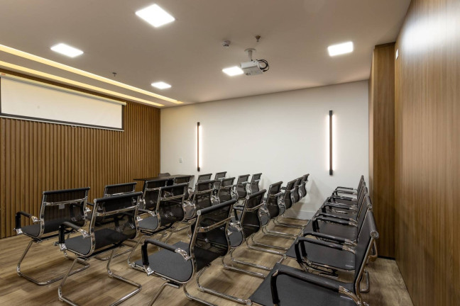 Imagem Sala Comercial à Venda, 78 m² em Cristo Rei - Curitiba Imagem Sala Comercial à Venda, 78 m² em Cristo Rei - Curitiba