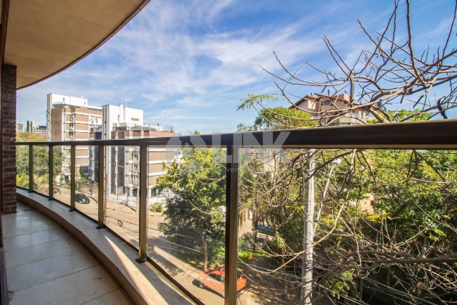 Imagem Apartamento com 3 Quartos à Venda, 325 m² em Moinhos De Vento - Porto Alegre Imagem Apartamento com 3 Quartos à Venda, 325 m² em Moinhos De Vento - Porto Alegre
