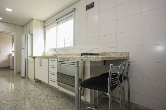 Imagem Apartamento com 3 Quartos à Venda, 193 m² em Vila Suzana - São Paulo