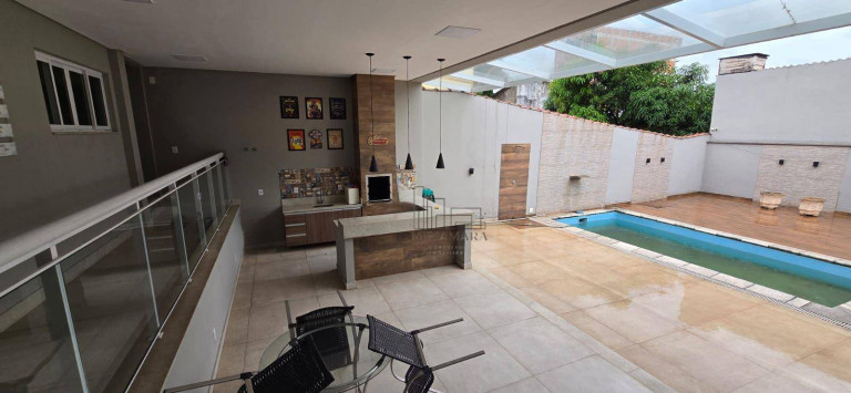 Casa com 3 Quartos à Venda, 360 m² em Jardim Amália - Volta Redonda
