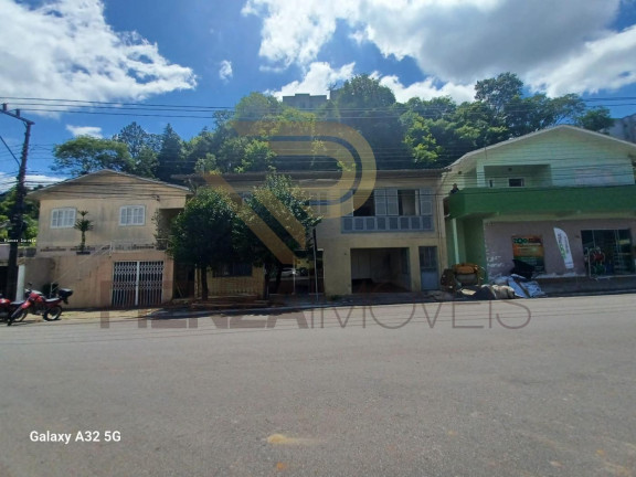 Imagem Casa com 3 Quartos à Venda, 420 m² em Centro - Concórdia