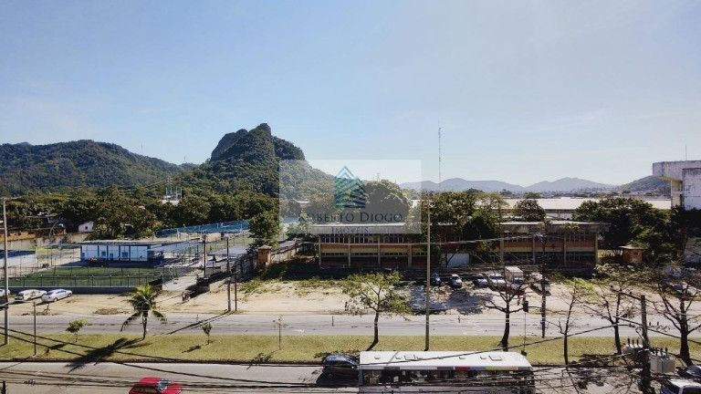 Imagem Imóvel com 2 Quartos à Venda, 60 m² em Jacarepaguá - Rio De Janeiro Imagem Imóvel com 2 Quartos à Venda, 60 m² em Jacarepaguá - Rio De Janeiro