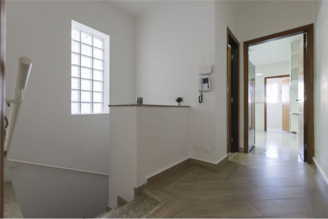 Imagem Casa com 3 Quartos à Venda, em Cambuci - São Paulo Imagem Casa com 3 Quartos à Venda, em Cambuci - São Paulo