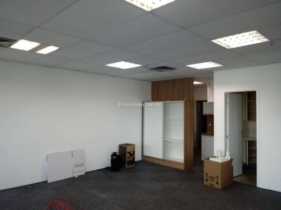 Imagem Sala Comercial para Alugar, 73 m² em Itaim Bibi - São Paulo Imagem Sala Comercial para Alugar, 73 m² em Itaim Bibi - São Paulo