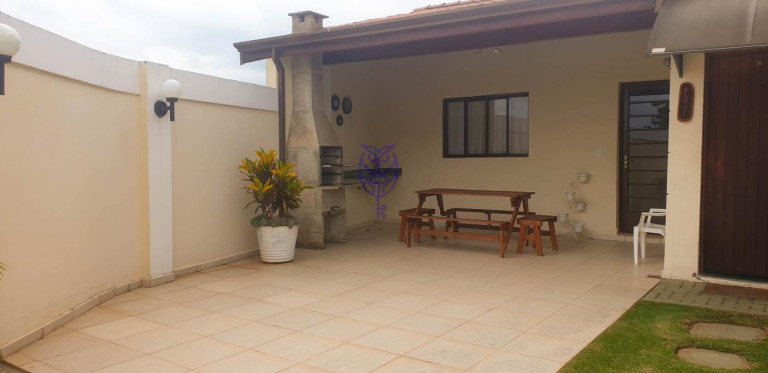 Imagem Sobrado com 2 Quartos à Venda, 80 m² em Estância Suiça - Serra Negra