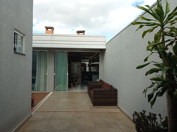 Imagem Casa com 4 Quartos à Venda, 220 m² em Conjunto Libra - Foz Do Iguaçu