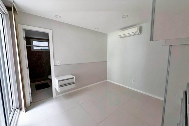 Imagem Casa de Condomínio com 6 Quartos para Alugar, 550 m² em Barra Da Tijuca - Rio De Janeiro Imagem Casa de Condomínio com 6 Quartos para Alugar, 550 m² em Barra Da Tijuca - Rio De Janeiro
