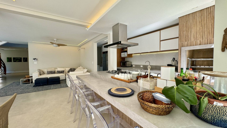Imagem Casa com 5 Quartos à Venda, 320 m² em Riviera De São Lourenço - Bertioga Imagem Casa com 5 Quartos à Venda, 320 m² em Riviera De São Lourenço - Bertioga