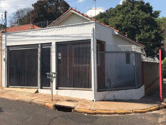 Imagem Casa com 3 Quartos à Venda, 172 m² em Centro - Araraquara Imagem Casa com 3 Quartos à Venda, 172 m² em Centro - Araraquara
