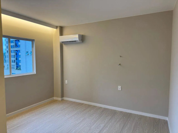Imagem Apartamento com 1 Quarto à Venda, 76 m² em Centro - Balneário Camboriú