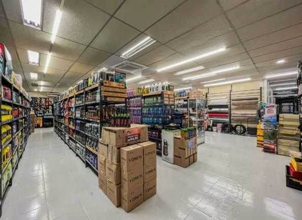 Imagem Imóvel Comercial à Venda, 2.400 m² Imagem Imóvel Comercial à Venda, 2.400 m²