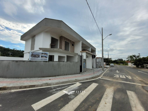 Sobrado com 3 Quartos à Venda, 136 m² em Itajuba - Barra Velha