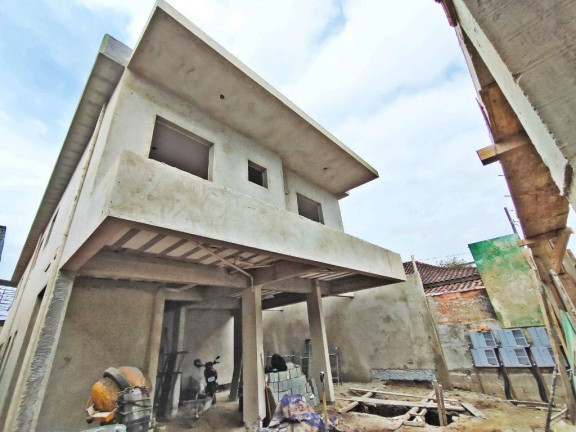 Casa com 2 Quartos à Venda, 69 m² em Tupi - Praia Grande