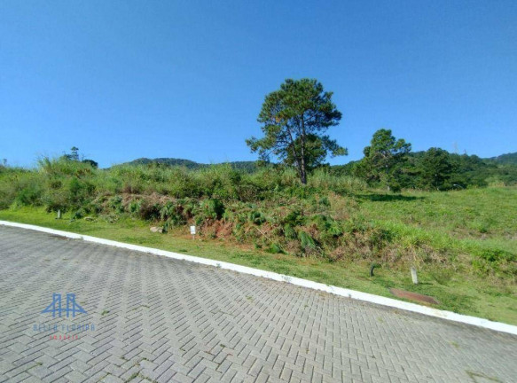 Terreno à Venda, 450 m² em Itacorubi - Florianópolis