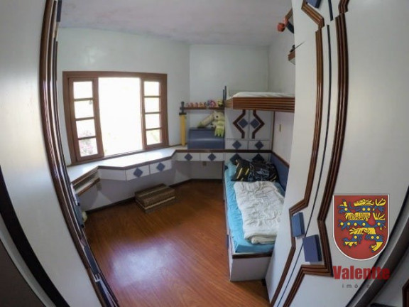 Imagem Casa com 8 Quartos à Venda,  em Capoeiras - Florianópolis