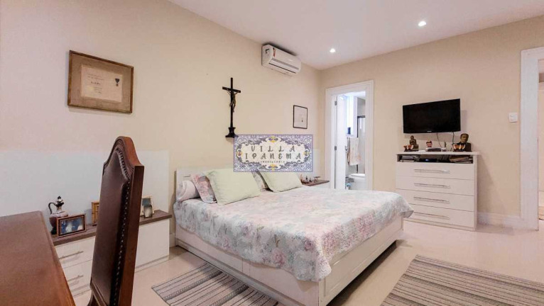 Imagem Apartamento com 3 Quartos à Venda, 170 m² em Copacabana - Rio De Janeiro Imagem Apartamento com 3 Quartos à Venda, 170 m² em Copacabana - Rio De Janeiro