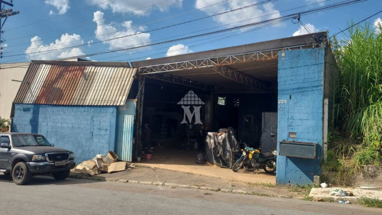 Imagem Galpão para Alugar, 384 m² em Ieiri - Várzea Paulista Imagem Galpão para Alugar, 384 m² em Ieiri - Várzea Paulista