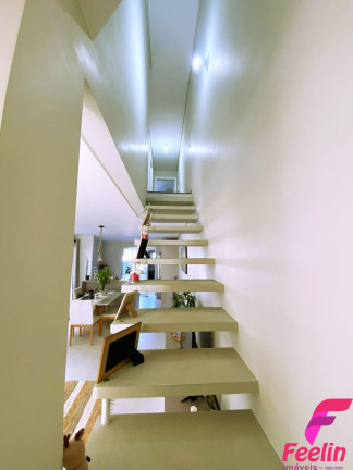 Imagem Casa com 3 Quartos à Venda, 128 m² em Ribeirão Da Ilha - Florianópolis Imagem Casa com 3 Quartos à Venda, 128 m² em Ribeirão Da Ilha - Florianópolis