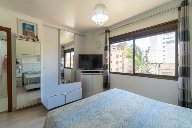 Imagem Apartamento com 3 Quartos à Venda, 80 m² em Menino Deus - Porto Alegre Imagem Apartamento com 3 Quartos à Venda, 80 m² em Menino Deus - Porto Alegre
