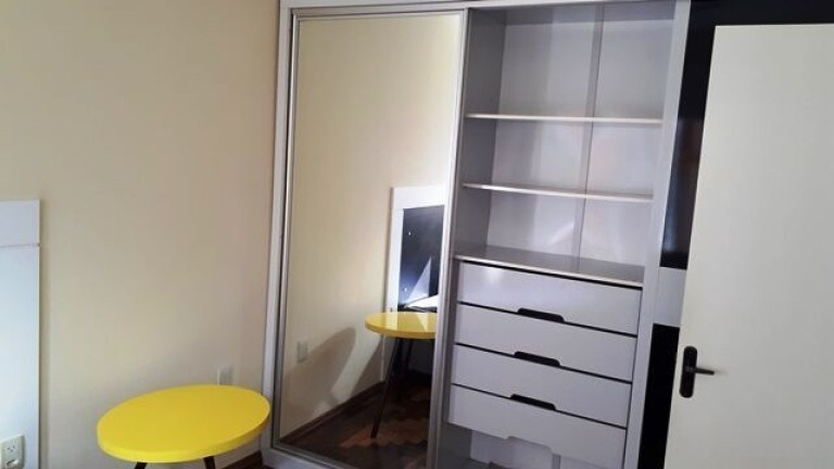 Imagem Apartamento com 1 Quarto à Venda, 43 m² em Centro Histórico - Porto Alegre Imagem Apartamento com 1 Quarto à Venda, 43 m² em Centro Histórico - Porto Alegre