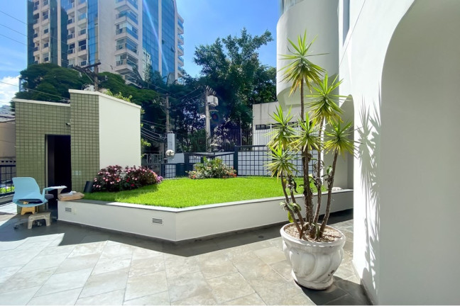 Imagem Apartamento com 2 Quartos à Venda, 60 m² em Moema - São Paulo
