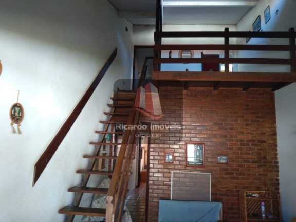 Imóvel com 2 Quartos à Venda, 80 m² em Peró - Cabo Frio