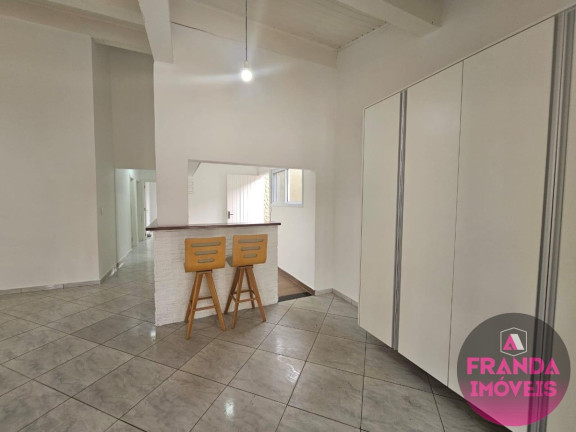 Imagem Casa com 3 Quartos à Venda, 185 m² em Centro - Ubatuba Imagem Casa com 3 Quartos à Venda, 185 m² em Centro - Ubatuba