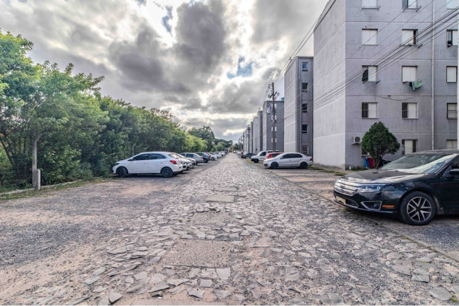 Apartamento com 2 Quartos à Venda, 40 m² em Rubem Berta - Porto Alegre