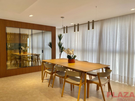 Imagem Apartamento com 3 Quartos à Venda, 294 m² em Centro - Balneário Camboriú