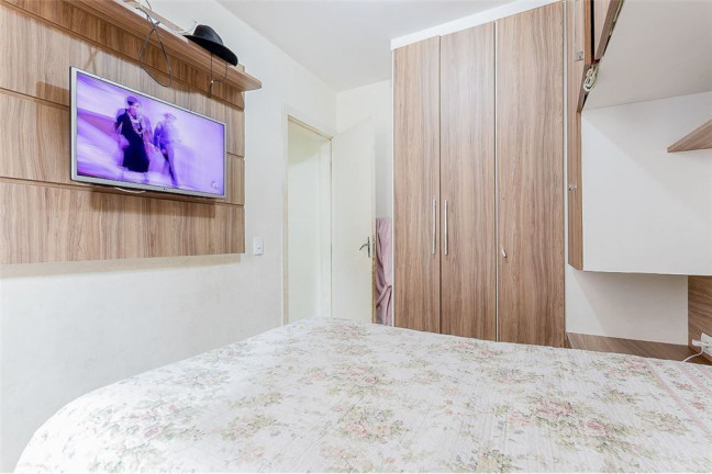 Imagem Imóvel com 3 Quartos à Venda, em Itaquera - São Paulo Imagem Imóvel com 3 Quartos à Venda, em Itaquera - São Paulo