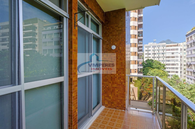 Imagem Apartamento com 3 Quartos à Venda, 153 m² em Tijuca - Rio De Janeiro Imagem Apartamento com 3 Quartos à Venda, 153 m² em Tijuca - Rio De Janeiro