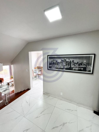 Imagem Casa com 3 Quartos à Venda, 173 m² em Vila Bastos - Santo André