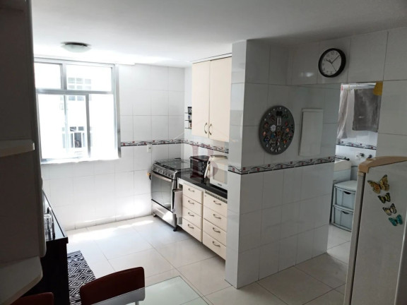 Imagem Imóvel com 4 Quartos à Venda, 243 m² em Icaraí - Niterói Imagem Imóvel com 4 Quartos à Venda, 243 m² em Icaraí - Niterói
