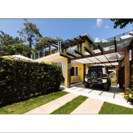 Imagem Casa com 3 Quartos à Venda, 350 m² em Taquaras - Balneário Camboriú