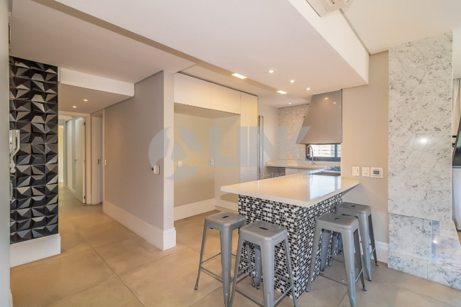 Imagem Apartamento com 2 Quartos à Venda, 118 m² em Petrópolis - Porto Alegre Imagem Apartamento com 2 Quartos à Venda, 118 m² em Petrópolis - Porto Alegre