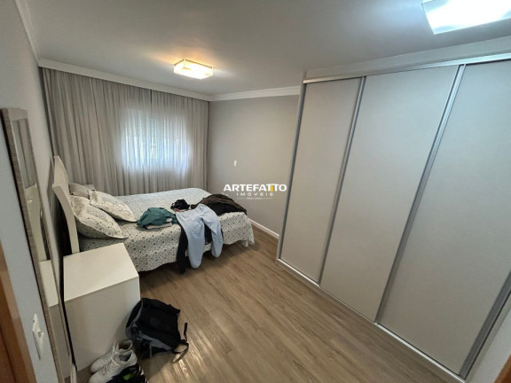 Imagem Casa de Condomínio com 4 Quartos à Venda, 215 m² em Interlagos - São Paulo