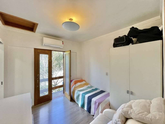 Imagem Casa com 5 Quartos à Venda, 302 m² em Golf Village - Carapicuíba