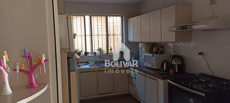 Imagem Casa com 3 Quartos à Venda, 360 m² em Setor Central - Itumbiara Imagem Casa com 3 Quartos à Venda, 360 m² em Setor Central - Itumbiara