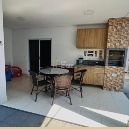 Sobrado com 3 Quartos à Venda, 154 m² em Santa Cruz - Cuiabá